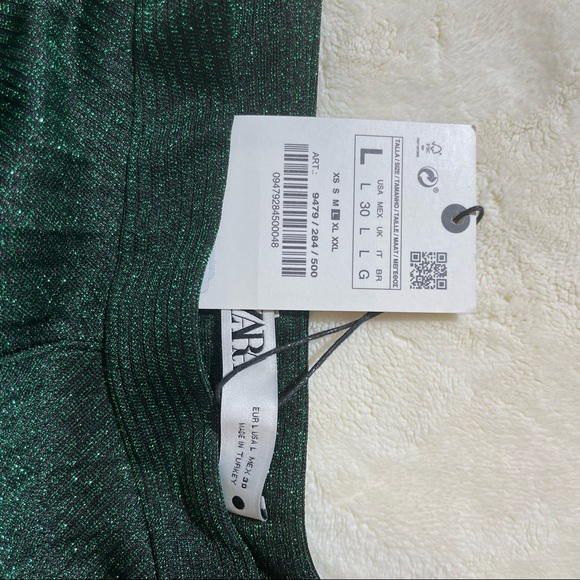 Zara pleated midi skirt... Size L... Colour: Dark green - Picture 4 of 6